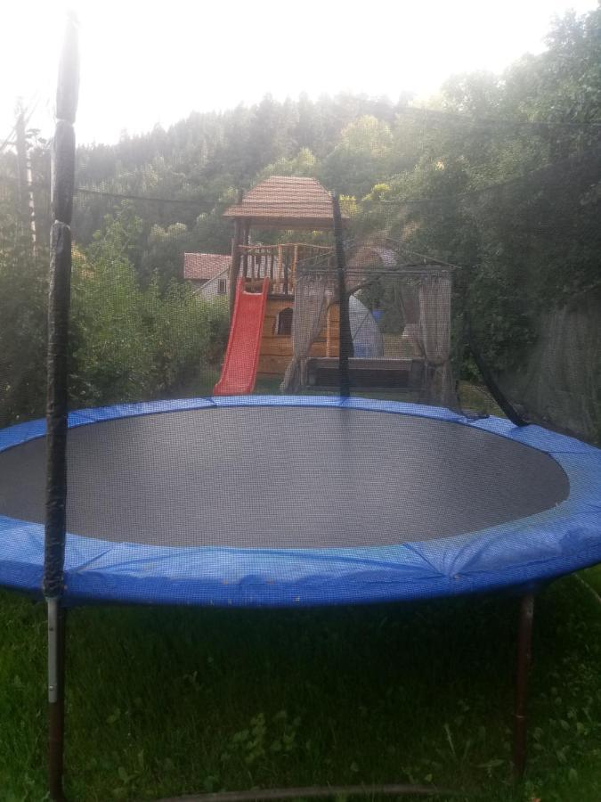 Penzion Apartmany Becov Bečov nad Teplou Dış mekan fotoğraf