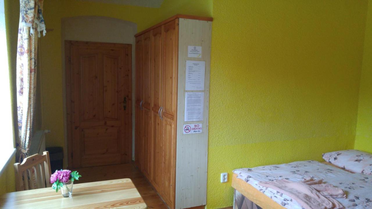 Penzion Apartmany Becov Bečov nad Teplou Dış mekan fotoğraf