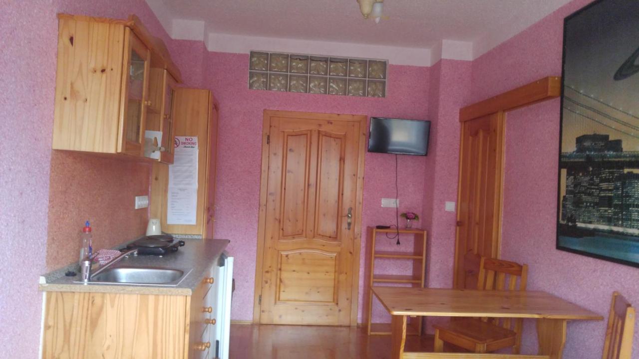 Penzion Apartmany Becov Bečov nad Teplou Dış mekan fotoğraf