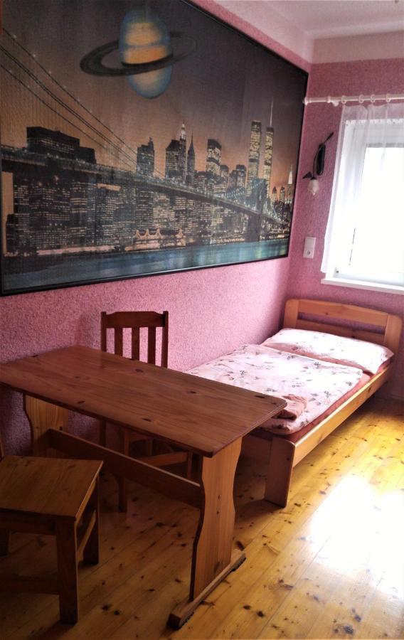 Penzion Apartmany Becov Bečov nad Teplou Dış mekan fotoğraf