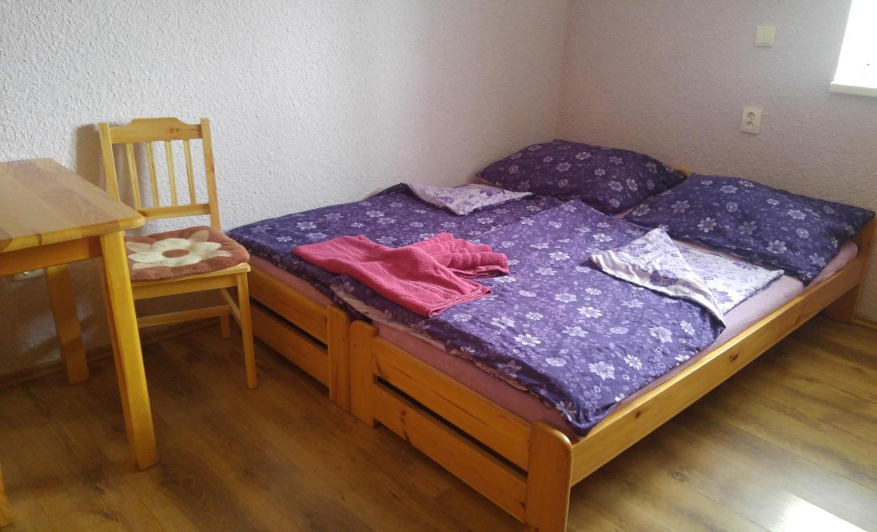 Penzion Apartmany Becov Bečov nad Teplou Dış mekan fotoğraf