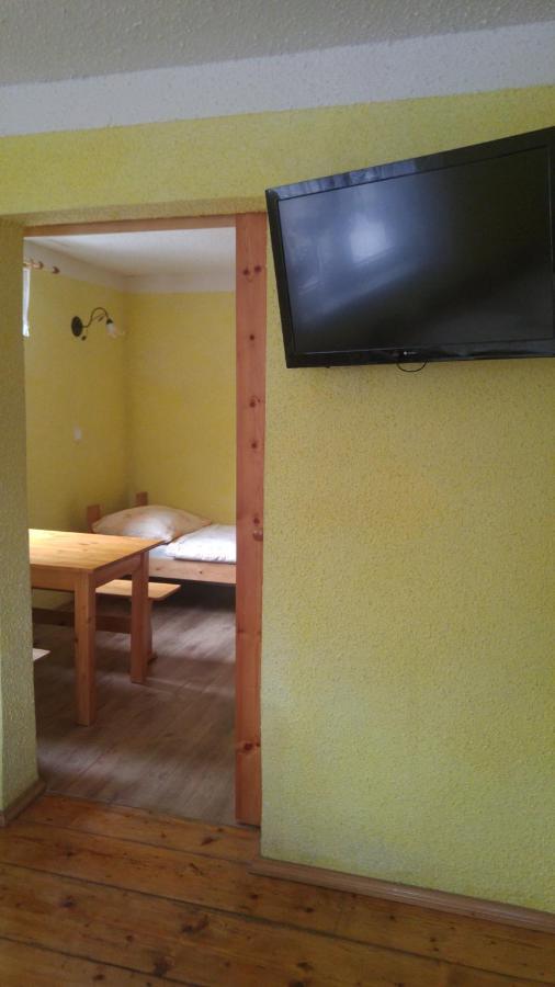 Penzion Apartmany Becov Bečov nad Teplou Dış mekan fotoğraf
